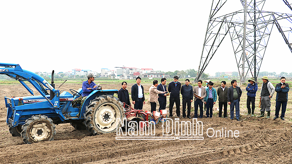 Ứng dụng khoa học kỹ thuật nâng cao hiệu quả sản xuất nông nghiệp ở Vụ Bản- Nam Định